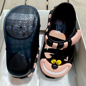 Mini Melissa Disney Alice in Wonderland size 5